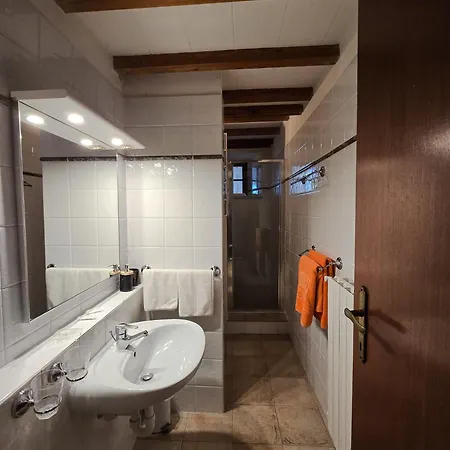 Le Valli Tuscany Apartment *