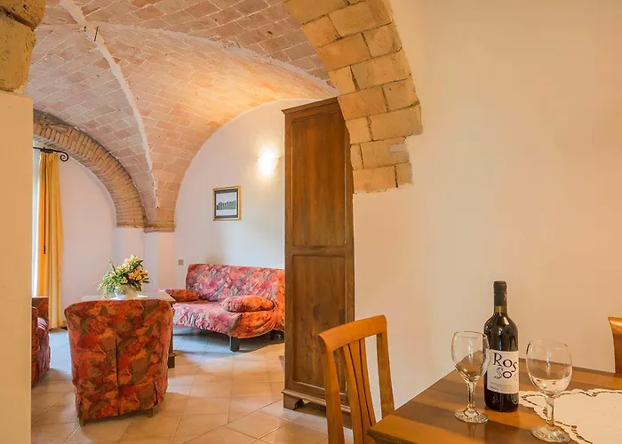 Le Valli Tuscany アパート ポマランチェ