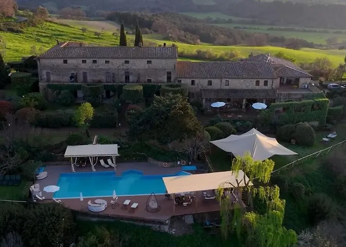 Le Valli Tuscany ポマランチェ